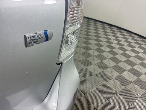 Used 2012 Toyota Prius V Two image 6
