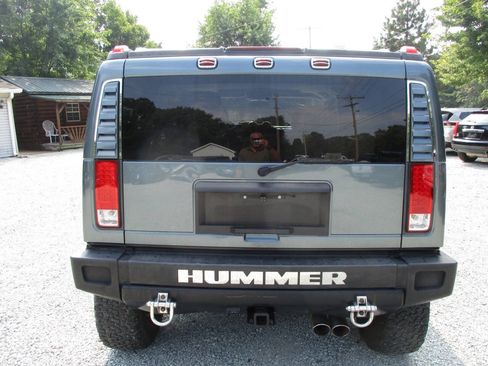 Used 2005 HUMMER H2 w/ Preferred Equipment Group AWD/4WD image 4