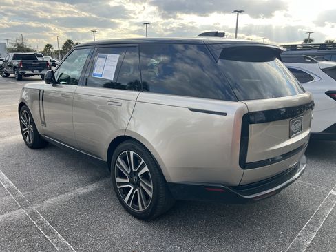 Certified 2023 Land Rover Range Rover Autobiography image 3