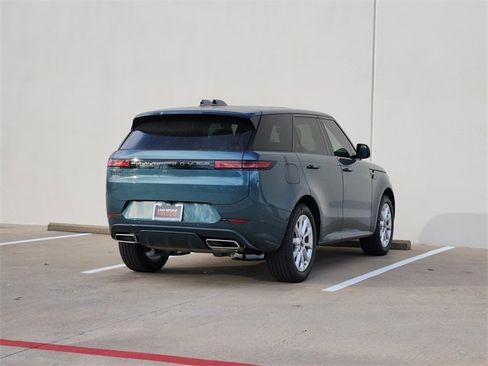 New 2026 Land Rover Range Rover Sport Dynamic SE image 4