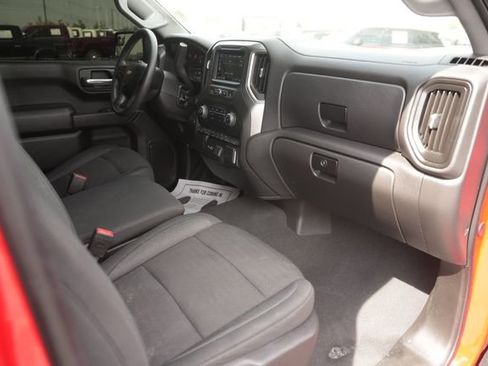 Used 2024 Chevrolet Silverado 1500 Custom w/ LPO, Dark Essentials Package image 17