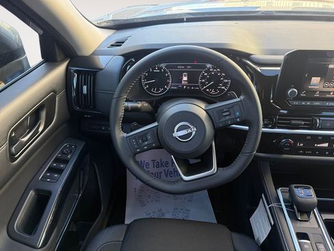 New 2025 Nissan Pathfinder SV w/ Cargo Package image 12