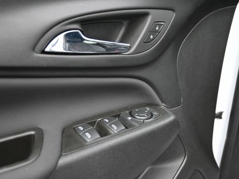 Used 2024 Chevrolet Equinox RS image 28