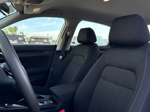 Used 2025 Honda Civic LX image 5