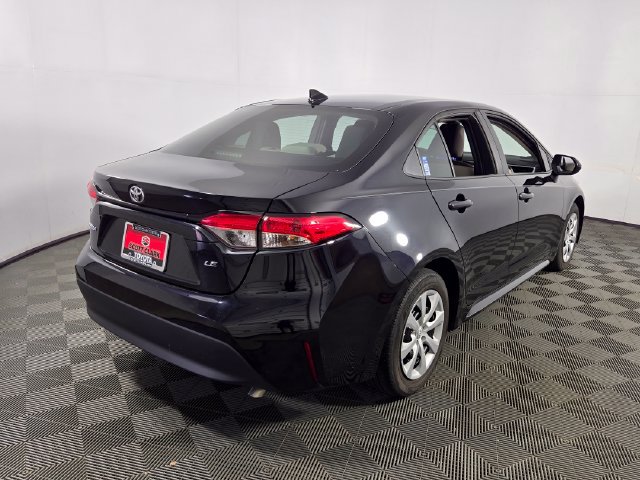 Used 2023 Toyota Corolla LE FWD image 8
