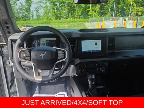 Used 2022 Ford Bronco 4-Door AWD/4WD image 12
