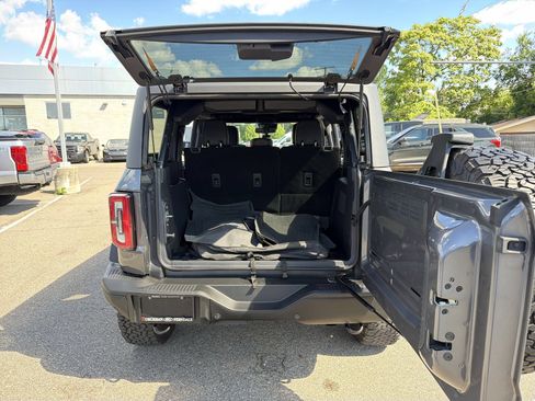 Used 2024 Ford Bronco Badlands AWD/4WD image 35