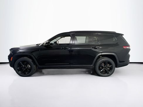 Used 2023 Jeep Grand Cherokee L Limited w/ Black Appearance Package AWD/4WD image 8