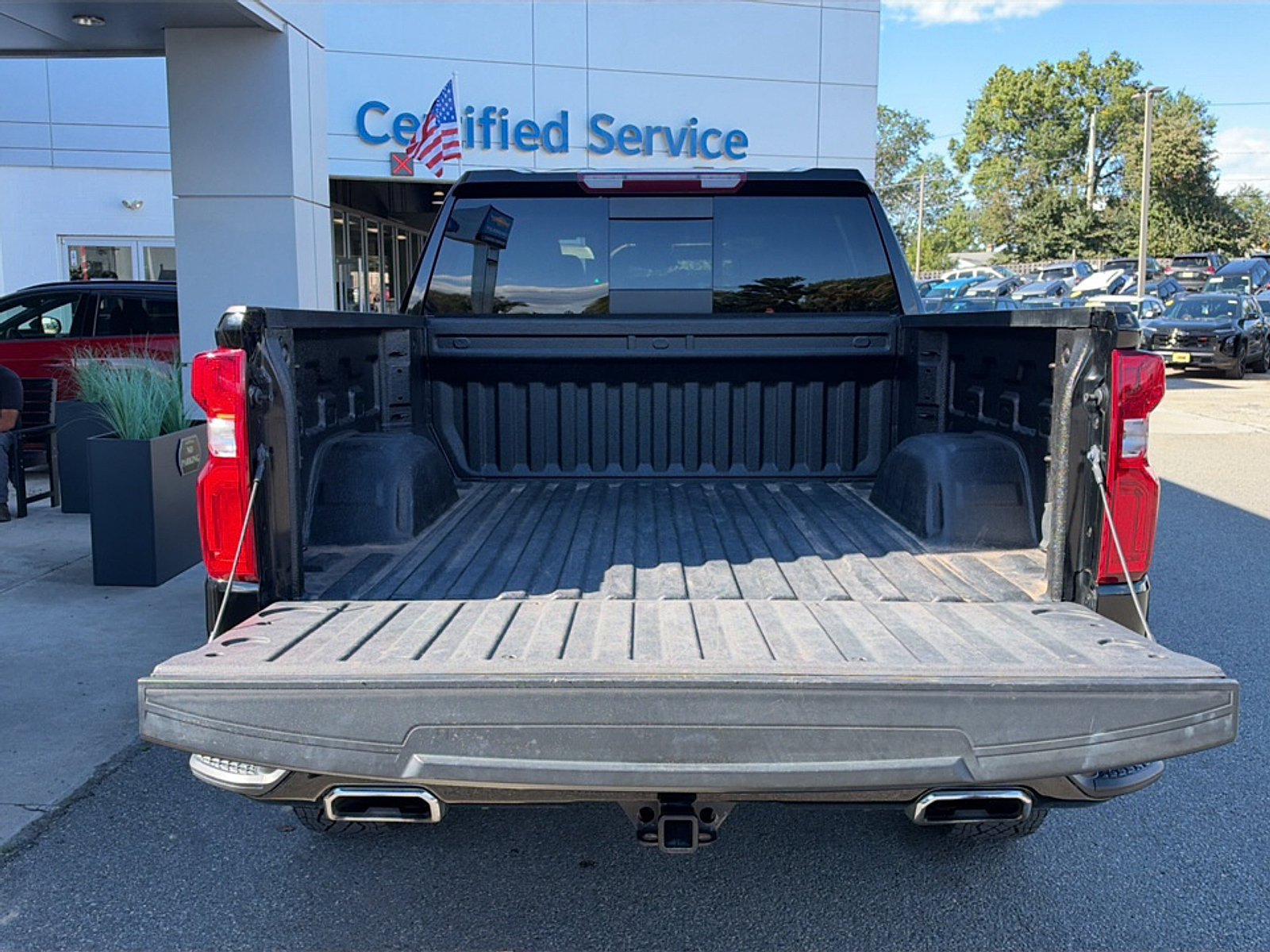 Used 2024 Chevrolet Silverado 1500 LT Trail Boss w/ Convenience Package II AWD/4WD image 25
