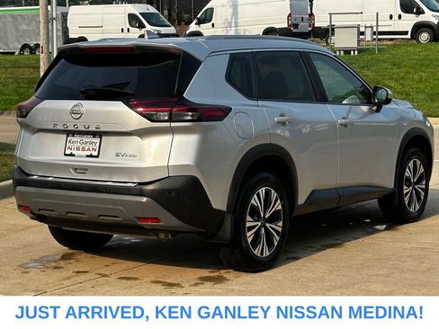 Certified 2023 Nissan Rogue SV w/ SV Premium B Package AWD/4WD image 3