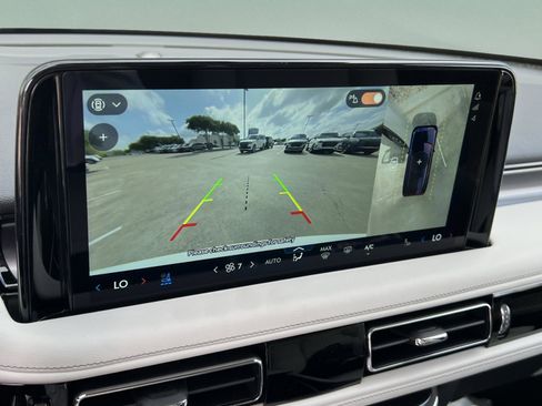 New 2026 Lincoln Aviator 2WD image 16