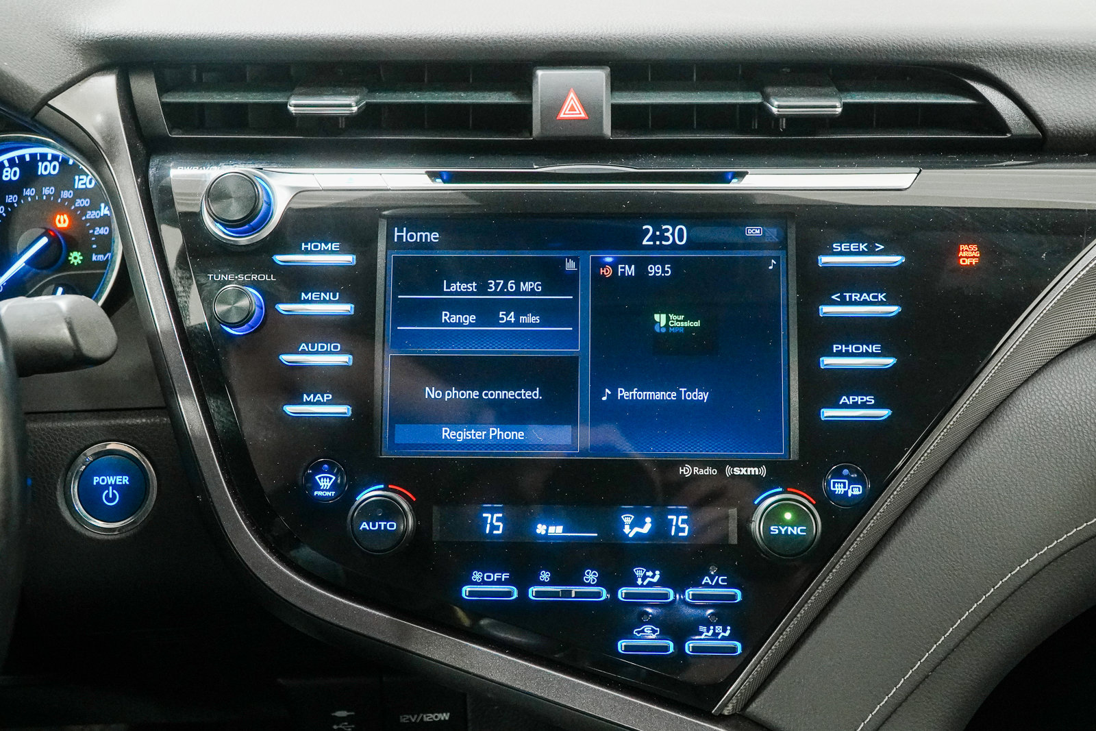 Used 2019 Toyota Camry SE w/ Audio Package FWD image 27