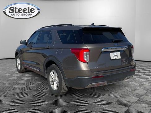 Used 2021 Ford Explorer XLT w/ Equipment Group 202A image 3