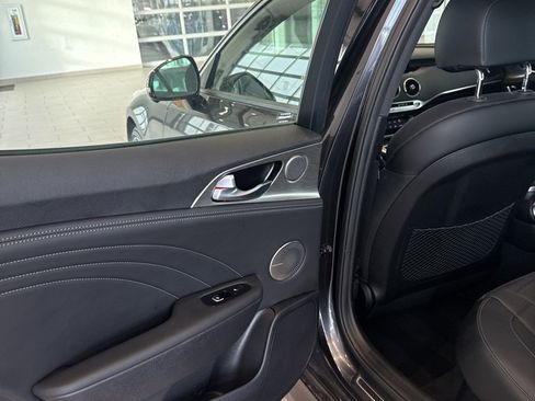 Used 2023 Kia Stinger GT2 image 31