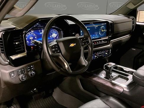 Used 2024 Chevrolet Silverado 1500 LTZ image 18