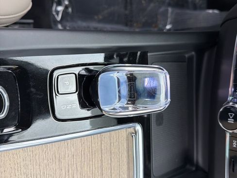 Used 2026 Volvo XC60 B5 Plus w/ Protection Package Premier image 16