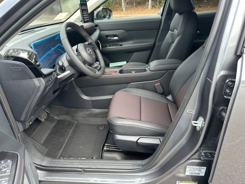 New 2026 Nissan Kicks SR image 10