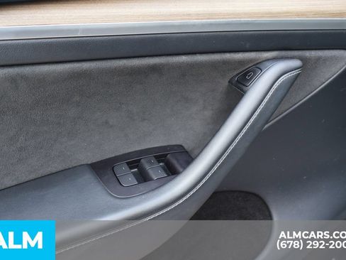 Used 2023 Tesla Model Y Long Range AWD/4WD image 12