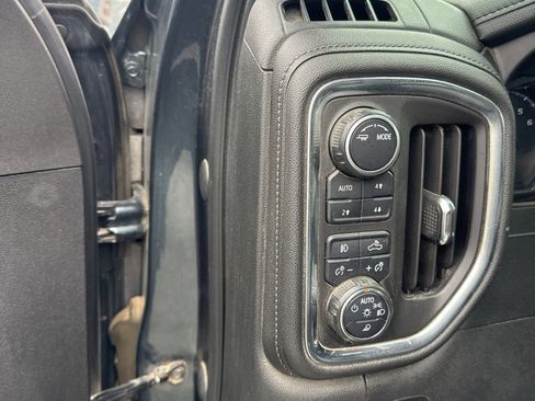 Used 2020 Chevrolet Silverado 2500 LTZ w/ LTZ Convenience Package image 22