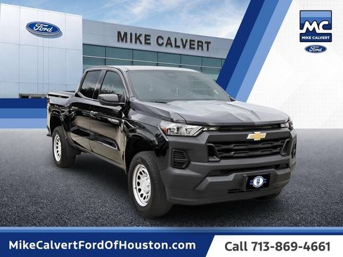 Used 2025 Chevrolet Colorado W/T RWD image 6