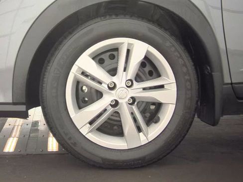 Used 2024 Nissan Kicks S image 17