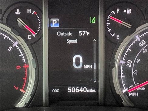 Used 2023 Toyota 4Runner TRD Off-Road Premium w/ Moonroof Package AWD/4WD image 15
