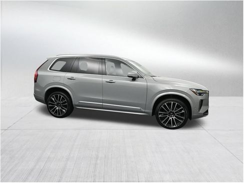 New 2026 Volvo XC90 B6 Plus AWD/4WD image 2