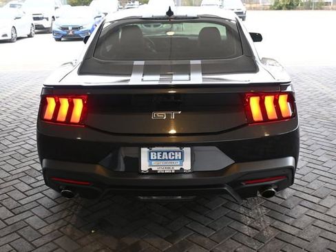 Used 2024 Ford Mustang GT Premium image 4