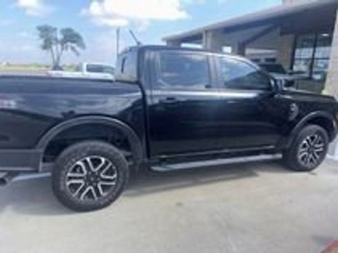 Used 2024 Ford Ranger Lariat w/ FX4 Off-Road Package image 7