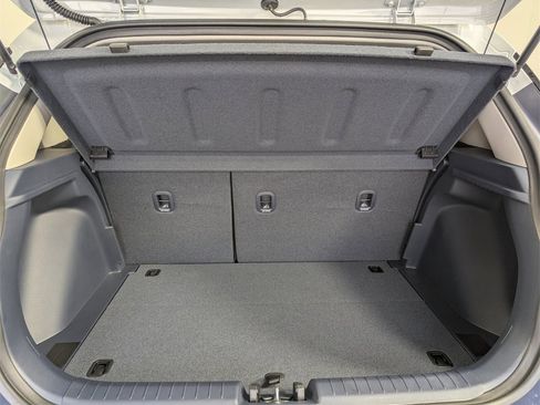 New 2025 Hyundai Venue Limited image 28