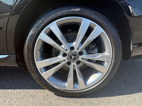 Used 2018 Mercedes-Benz C 300 4MATIC Sedan image 34
