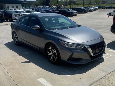 Used 2020 Nissan Sentra SV image 11