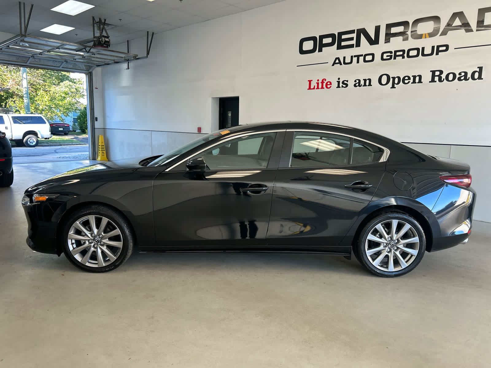 Certified 2026 MAZDA MAZDA3 2.5 S Sedan w/ Preferred Pkg FWD image 2