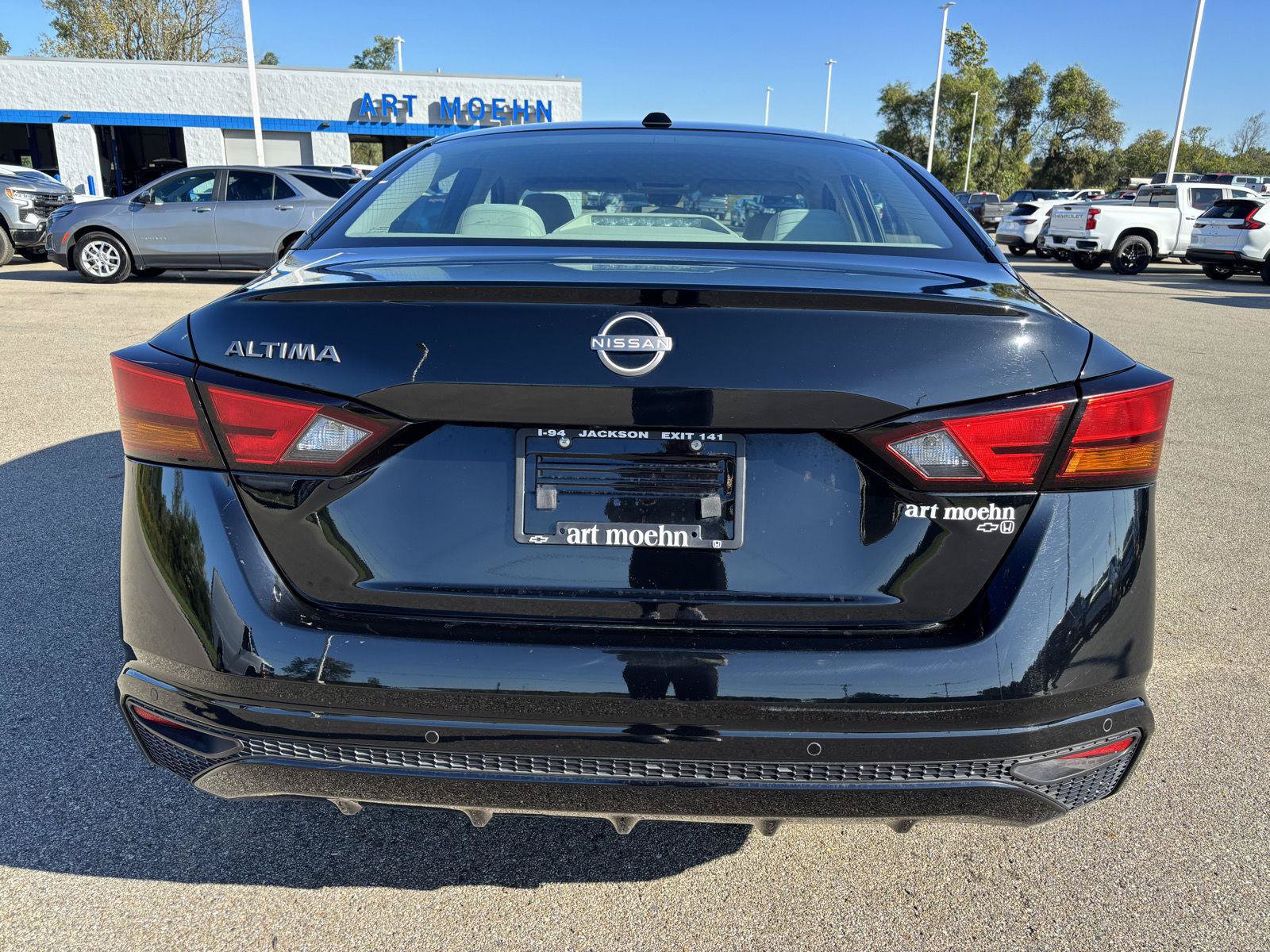 Used 2025 Nissan Altima 2.5 SV FWD image 6