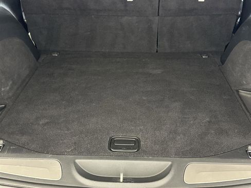 Used 2019 Jeep Grand Cherokee Limited image 16