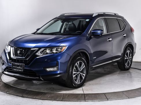 Used 2018 Nissan Rogue SL w/ Premium Package AWD/4WD image 2