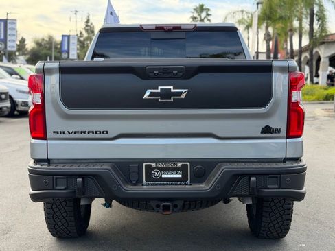Used 2024 Chevrolet Silverado 1500 ZR2 w/ ZR2 Bison Edition image 9