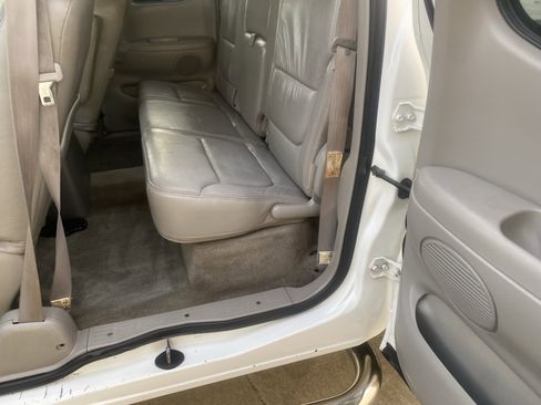 Used 2001 Toyota Tundra Limited image 12