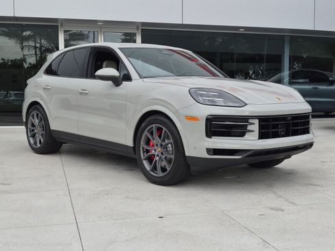 New 2026 Porsche Cayenne S AWD/4WD image 7