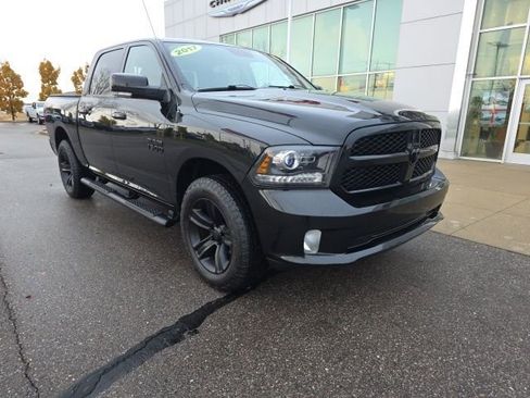 Used 2017 RAM 1500 Sport w/ Quick Order Package 22Q Night image 3