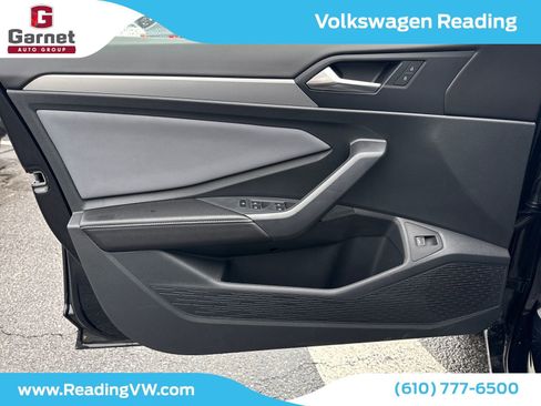 New 2026 Volkswagen Jetta SE image 11