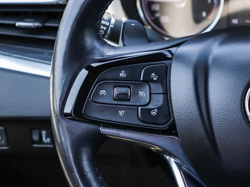 Used 2023 Buick Enclave Essence FWD image 21