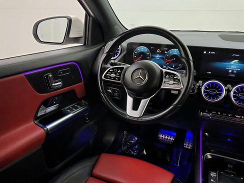 Used 2023 Mercedes-Benz GLA 250 4MATIC w/ AMG Line Exterior image 55