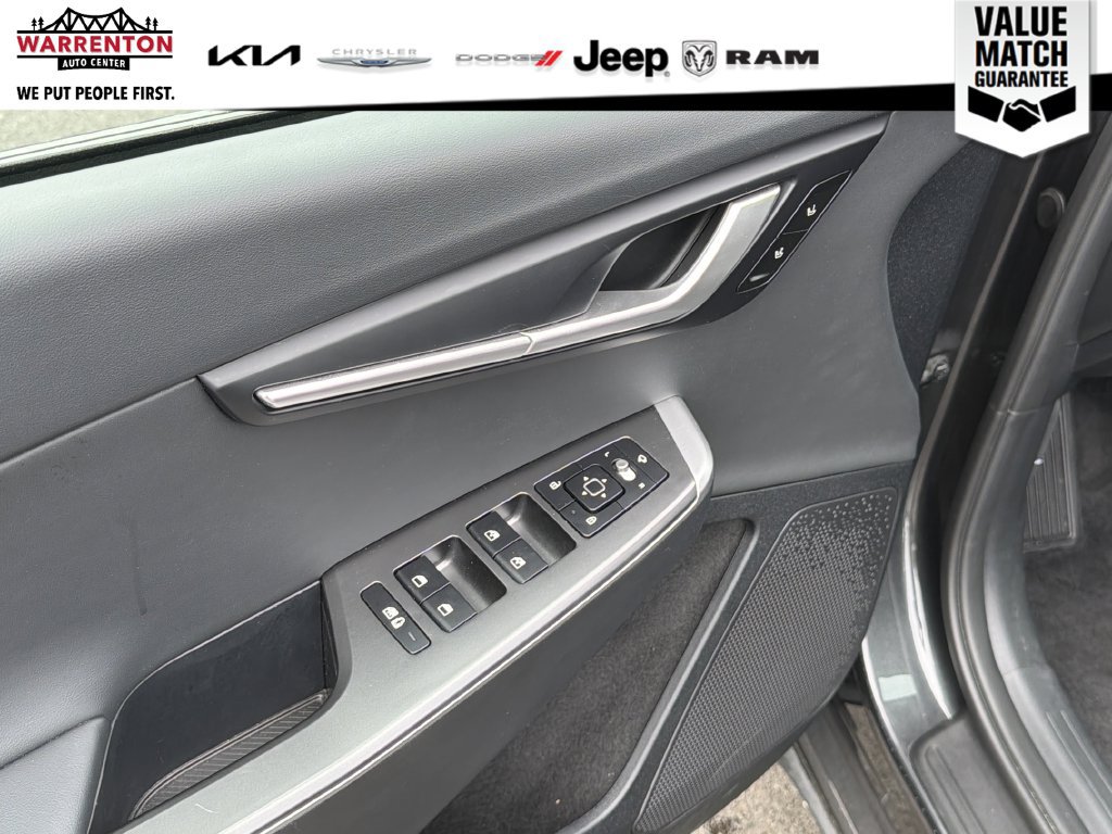 Used 2024 Kia EV6 Light AWD/4WD image 16