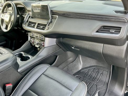 Used 2023 GMC Yukon SLT image 24