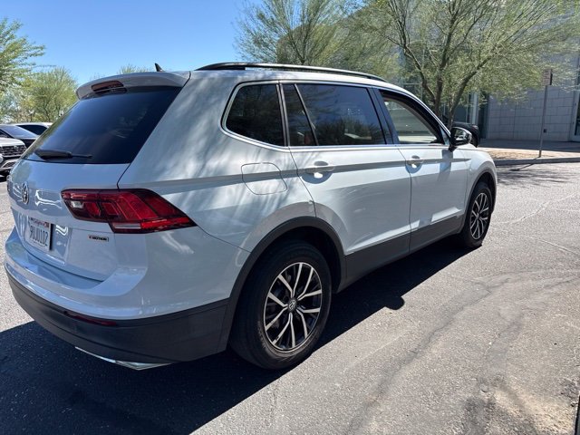 Used 2019 Volkswagen Tiguan SE w/ Panoramic Sunroof Package AWD/4WD image 4