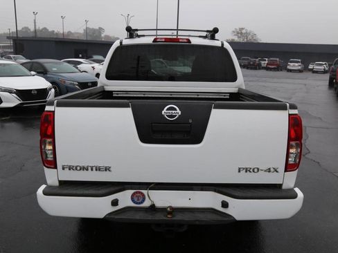Used 2012 Nissan Frontier PRO-4X w/ Pro-4x Luxury Pkg image 4