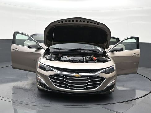 Used 2022 Chevrolet Malibu LS image 36