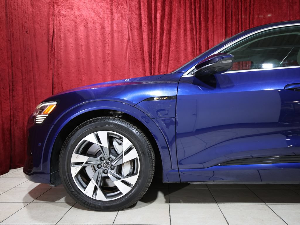 Used 2021 Audi e-tron Premium Plus w/ Premium Plus Package AWD/4WD image 5