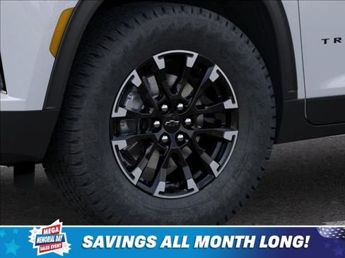 New 2026 Chevrolet Traverse Z71 w/ Driver Confidence Package AWD/4WD image 9